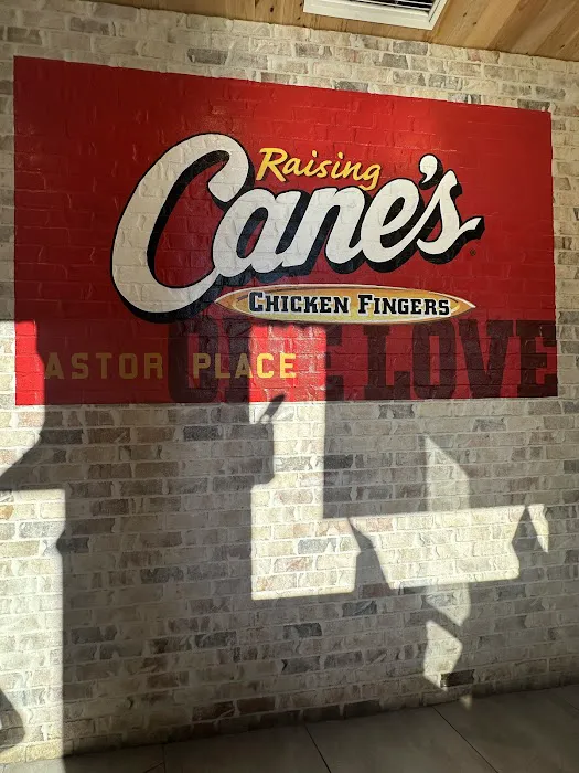 Raising Cane's Chicken Fingers Picture 4