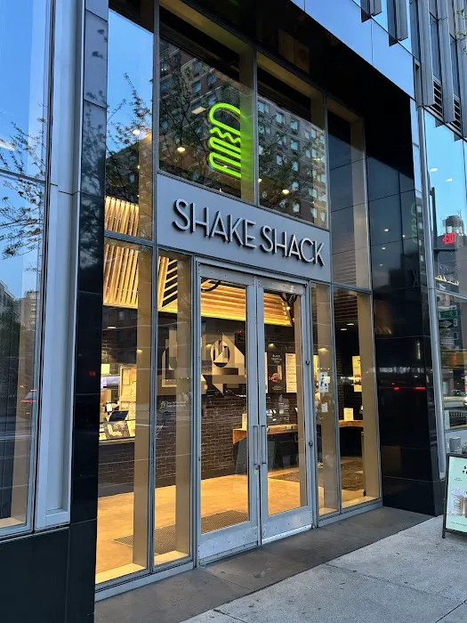 Shake Shack Astor Place Picture 6