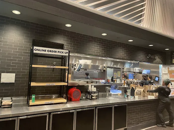 Shake Shack Astor Place Picture 3
