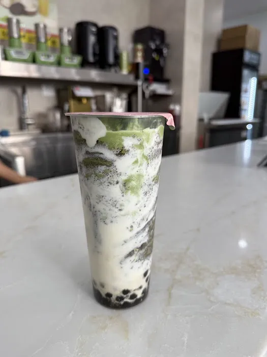 JOOY TEA SHOPPE (NYU) Picture 3