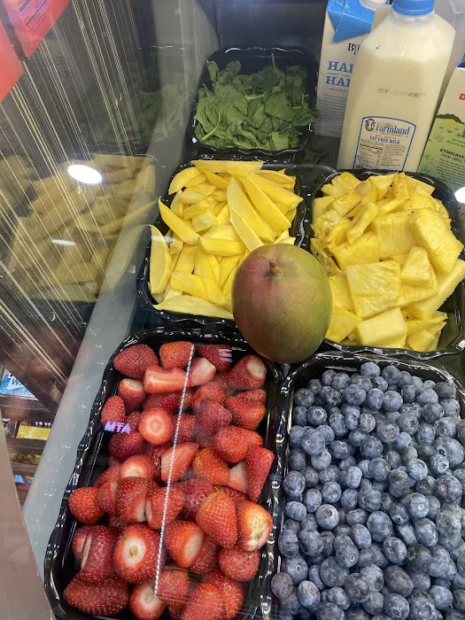 West 9th Finest Deli Picture 3