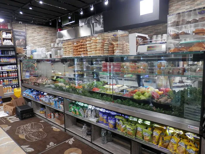 6th Ave Deli & Grill Picture 2
