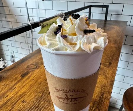 Hawa smoothies 6th avenue