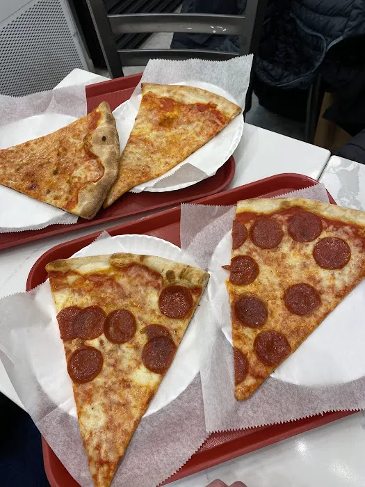 Roma Pizza Picture 1