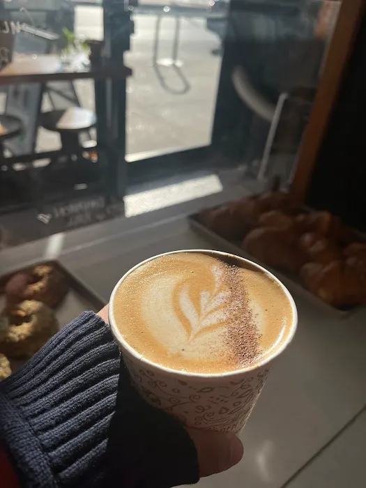 Hidden Grounds Chai & Coffee House - Manhattan Picture 6