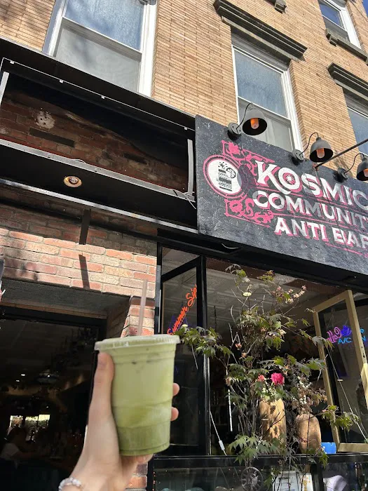 Kosmic Community Anti Bar & Coffee Shop Picture 10