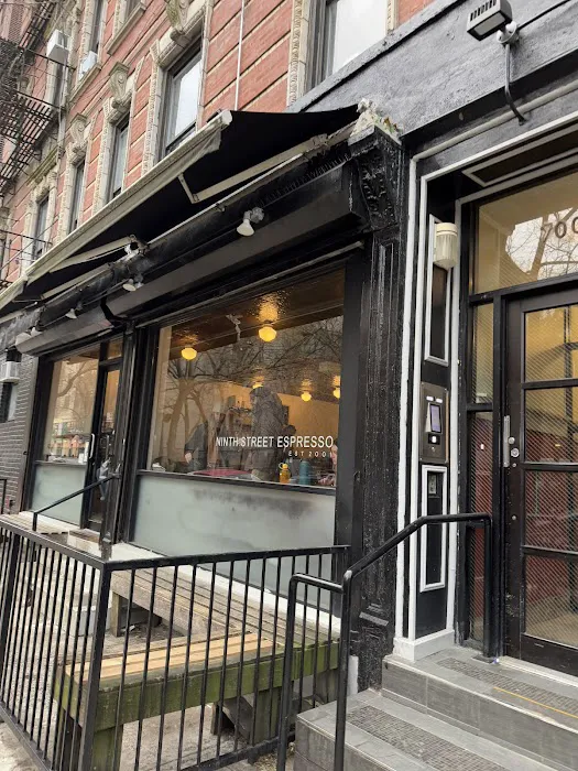 Ninth Street Espresso Picture 7