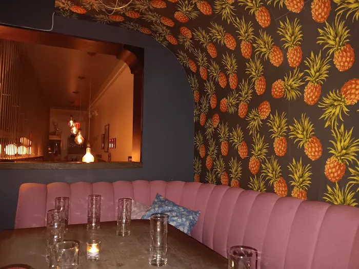 Pineapple Club Picture 3