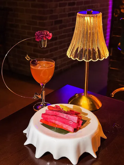 Wonderland Bar Picture 9