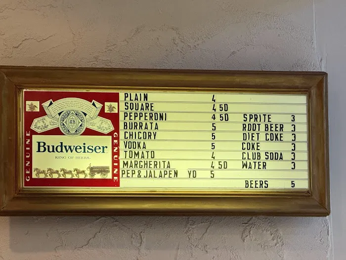 Cello's Pizzeria Picture 2