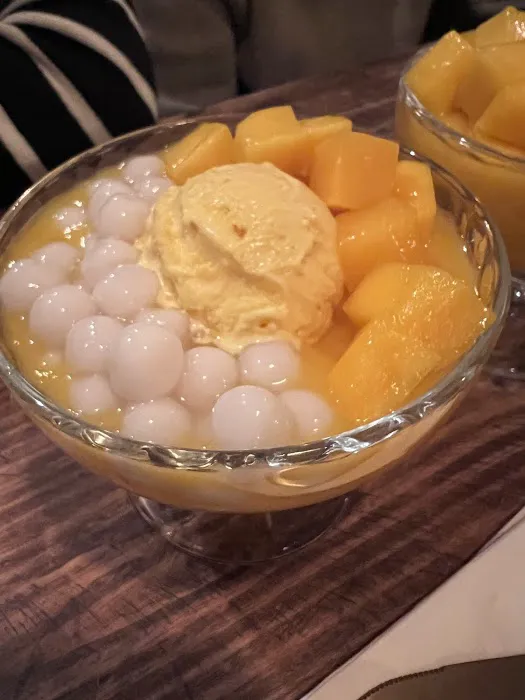 Mango Mango Dessert east village Picture 5