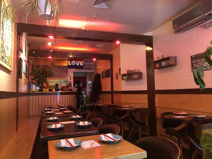 Spicy Moon East Village Picture 7