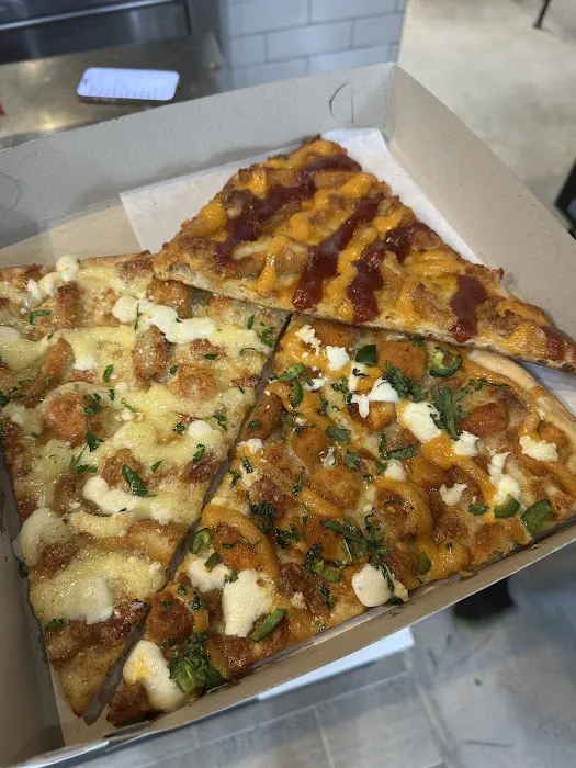 Krave It Pizza & Sandwich Joint Picture 9