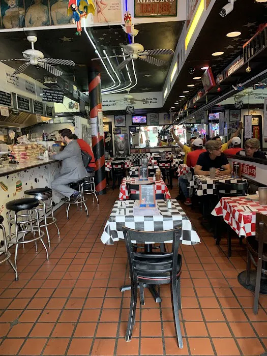 Paul's Da Burger Joint Picture 9