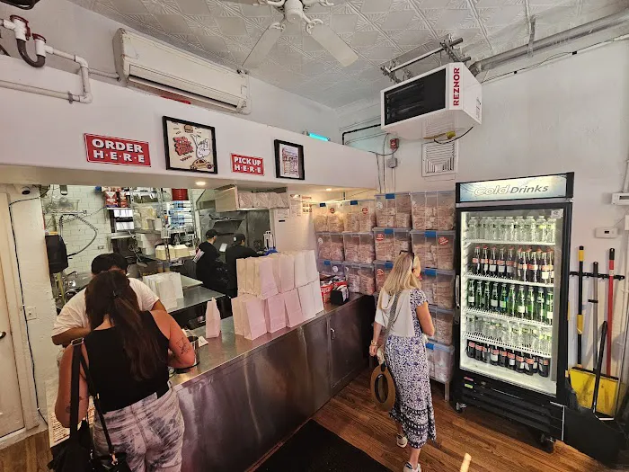 7th Street Burger East Village Picture 8