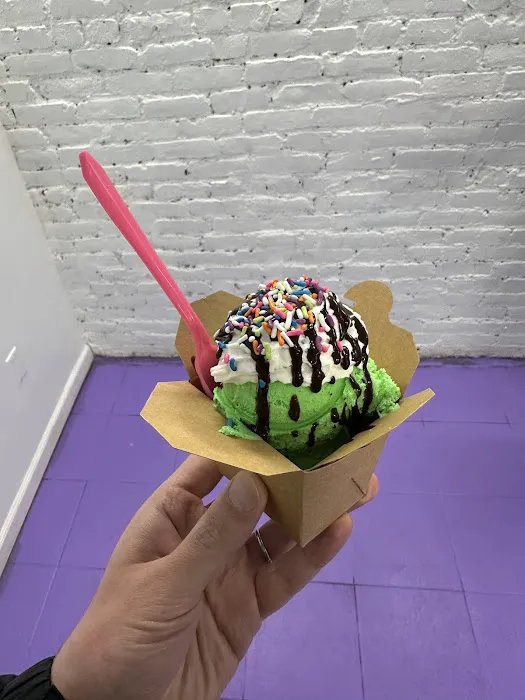 Surprise Scoop Picture 10