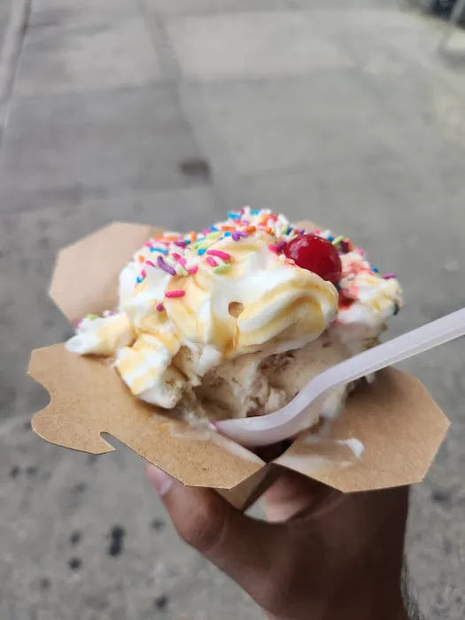 Surprise Scoop Picture 4