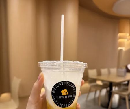 Fluffy Fluffy Cafe & Bar
