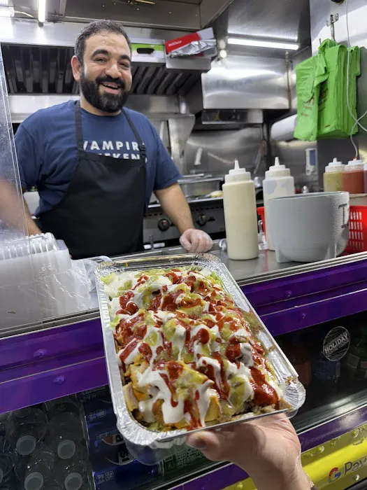 Tajeen Halal Food Truck Picture 7