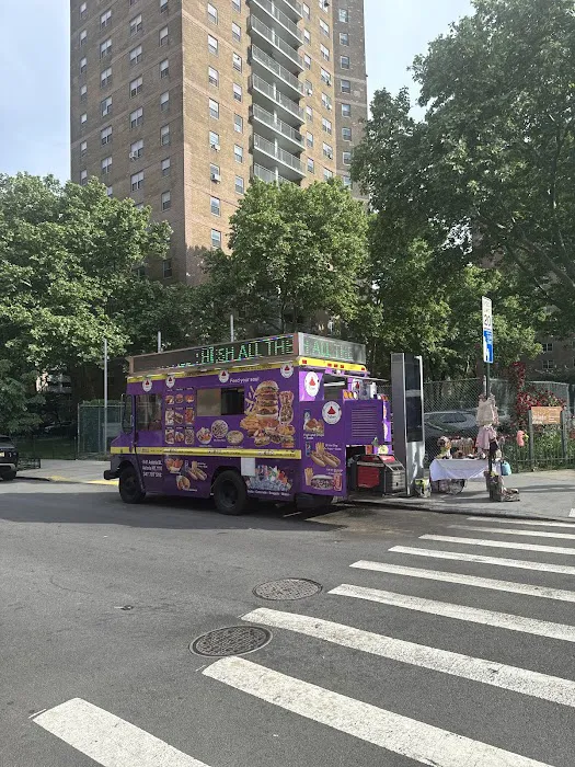Tajeen Halal Food Truck Picture 5