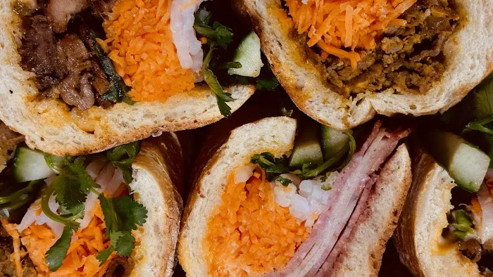 Xe May Sandwich Shop Picture 4