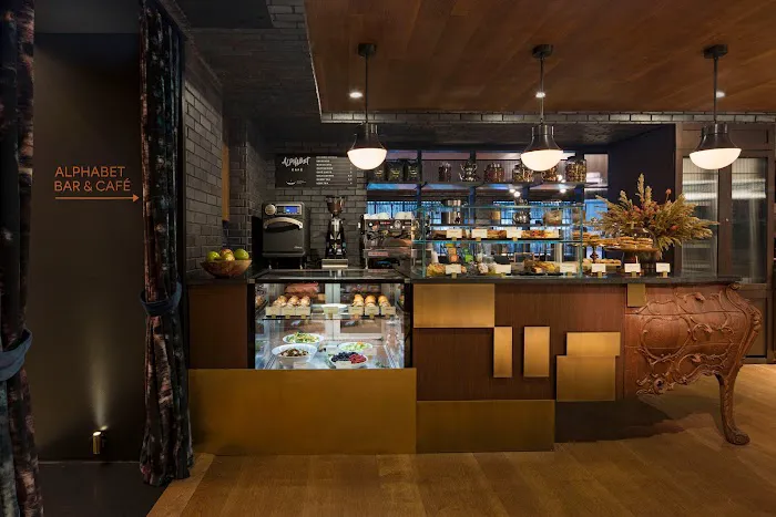 Alphabet Bar & Café Picture 6