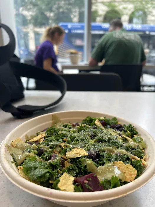 Chopt Creative Salad Co. Picture 7