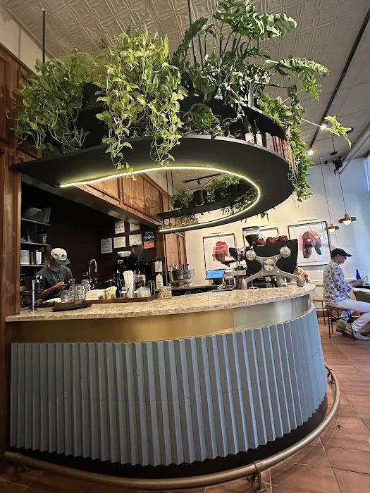 Radiant café Picture 3