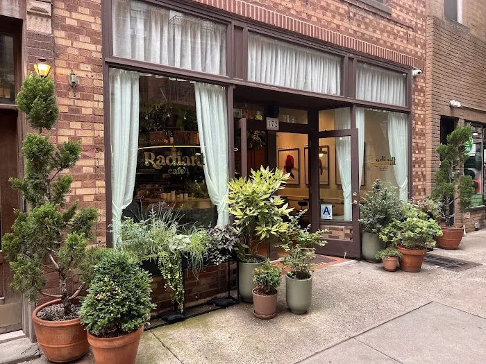 Radiant café Picture 10