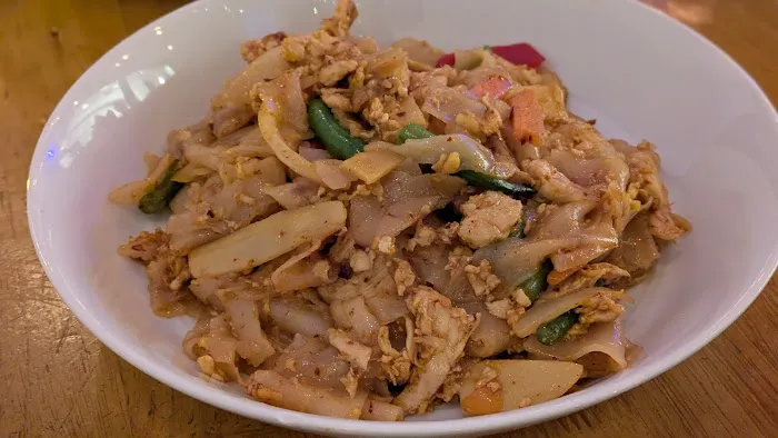 TUE THAI FOOD Picture 2