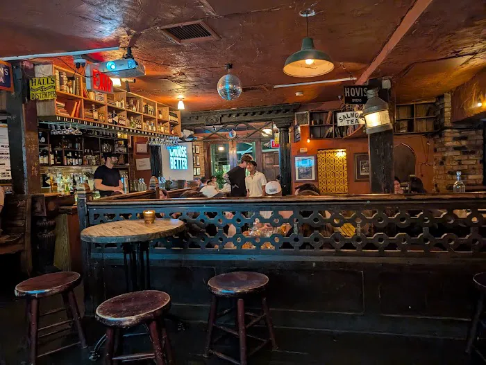 Fiddlesticks Pub Picture 4