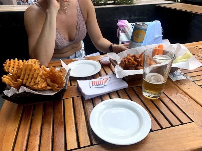 Wogies Bar & Grill , West Village Picture 7