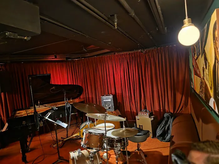 Village Vanguard Picture 9