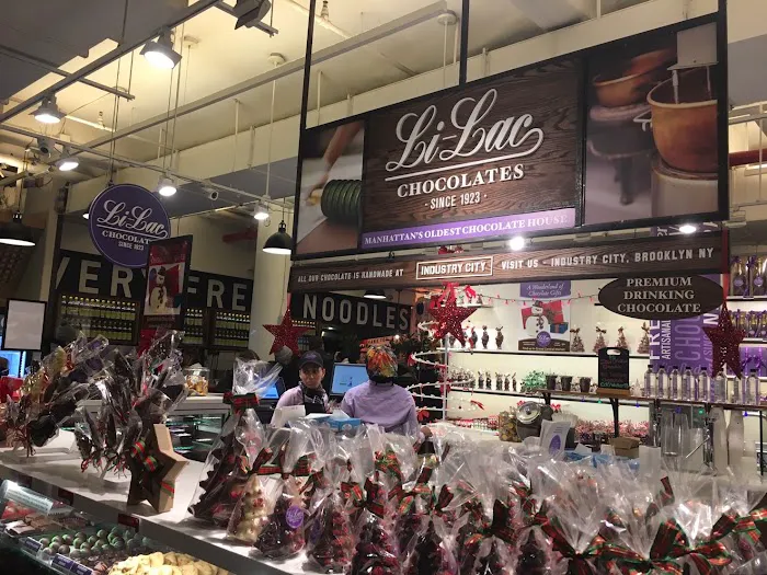 Li-Lac Chocolates Picture 7