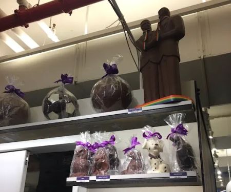 Li-Lac Chocolates