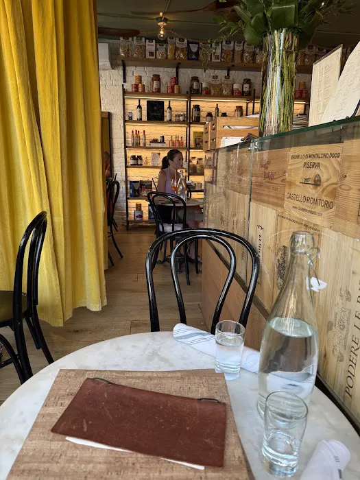 Sogno Toscano Market & Wine Bar Picture 2