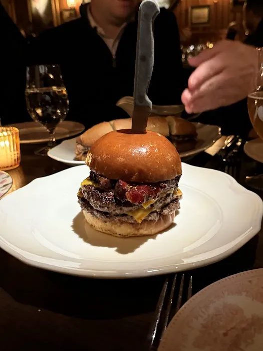 4 Charles Prime Rib Picture 1