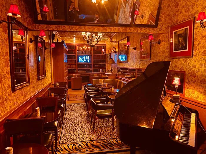 Hudson Bar and Books Picture 8