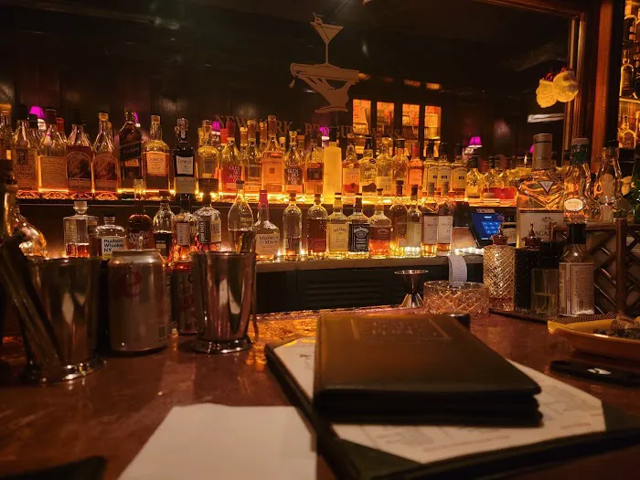 Hudson Bar and Books Picture 4