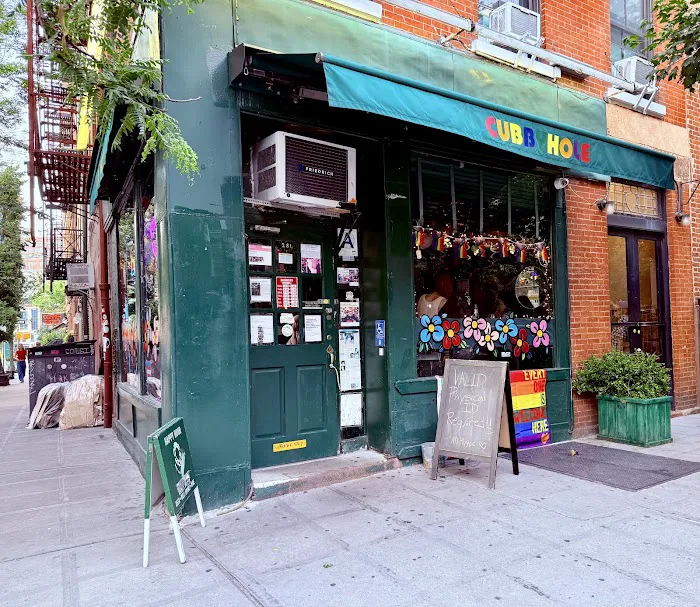Cubbyhole Picture 8