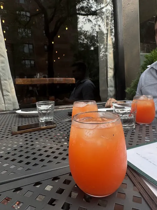 The Neighbors - The Best Pizza in the West Village Picture 7