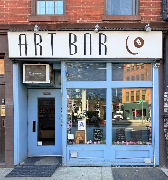 Art Bar Picture 2