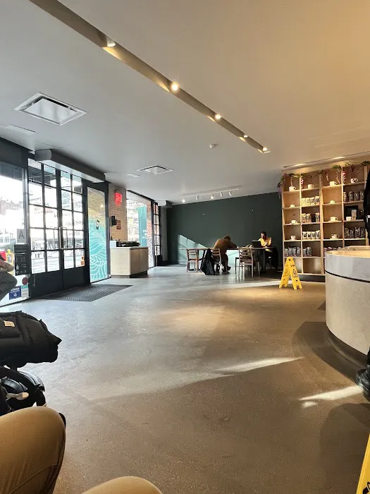 Starbucks Picture 3