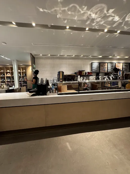 Starbucks Picture 7