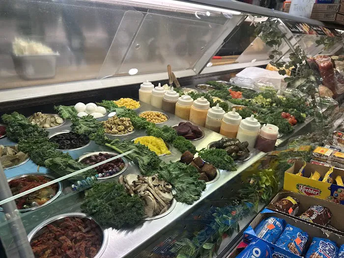 Strawberry Deli Picture 2