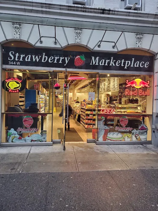 Strawberry Deli Picture 10