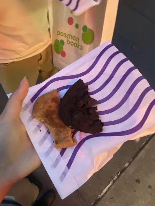 Insomnia Cookies Picture 2