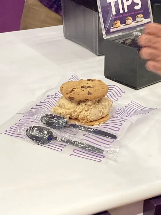 Insomnia Cookies Picture 8