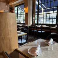 Mino Brasserie ico