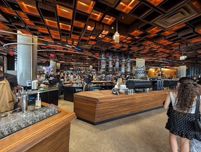 Starbucks Reserve Roastery New York Picture 4